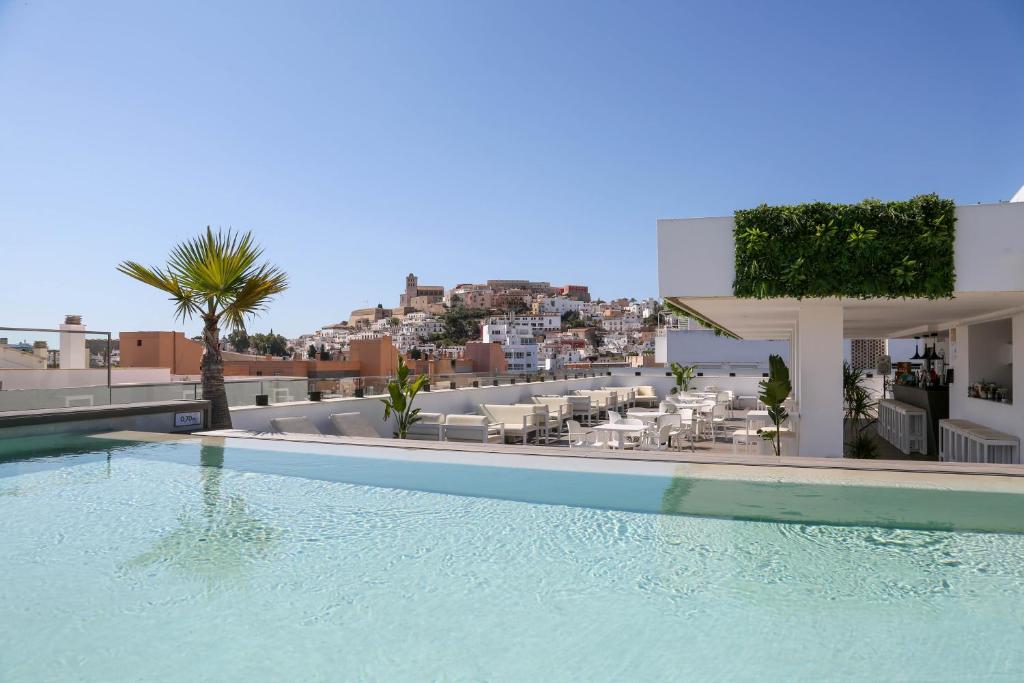 hotel-puerto-de-ibiza